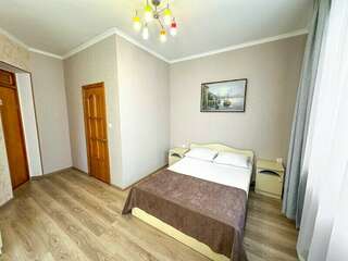 Гостиница Вива Виктория Адлер Четырехместный номер-1